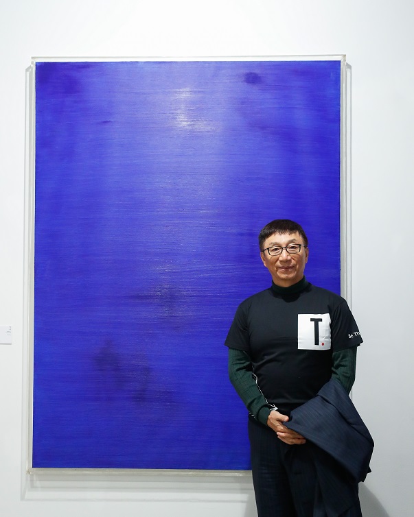 华泰蓝.jpg
