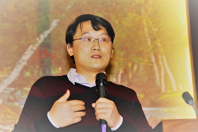 朱军1.jpg