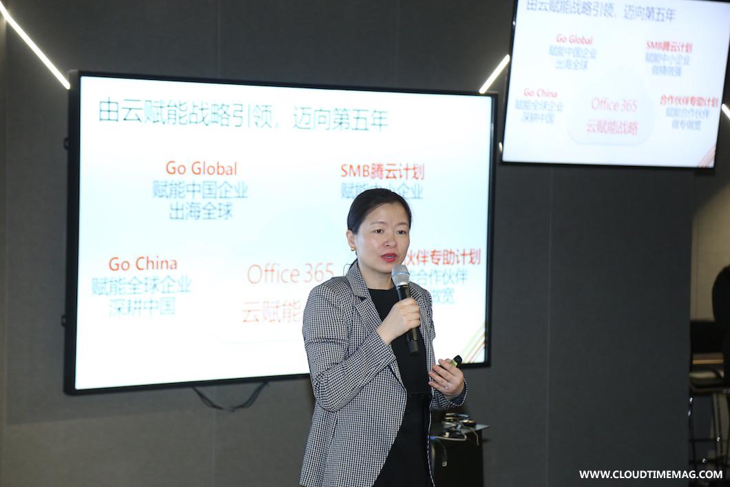 微软大中华区Office产品事业部总经理 郑弘亦的副本.JPG