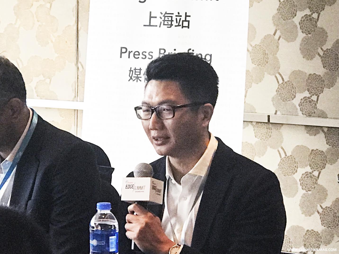 刘烨1.jpg